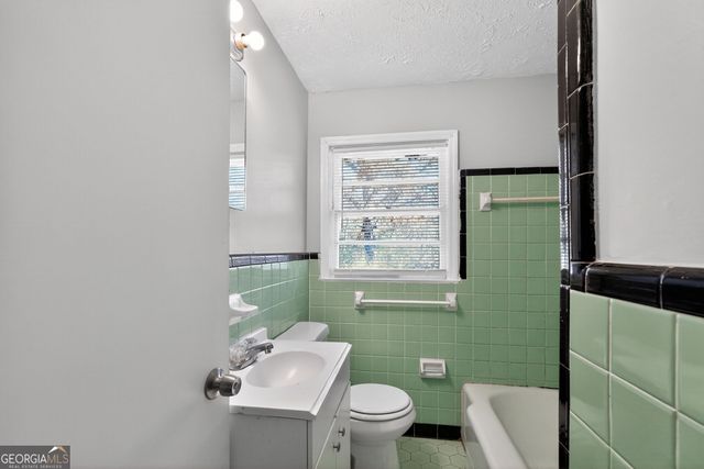 4458 Linecrest Way, Ellenwood, GA 30294