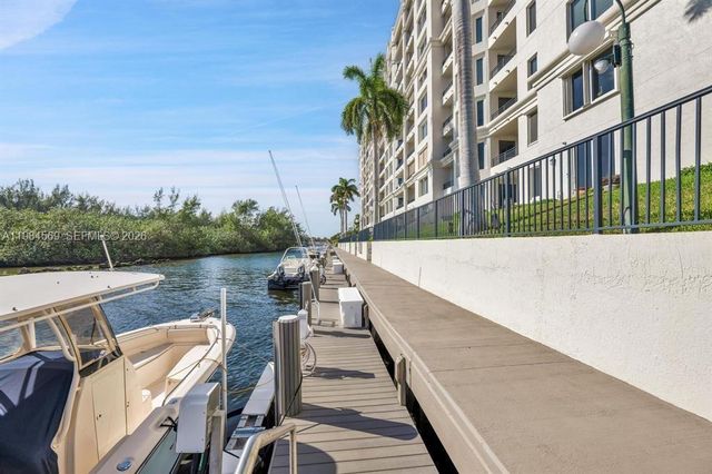 2880 NE 14th St Causeway 311, Pompano Beach, FL 33062