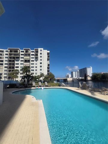 2880 NE 14th St Causeway 311, Pompano Beach, FL 33062
