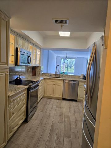 2880 NE 14th St Causeway 311, Pompano Beach, FL 33062