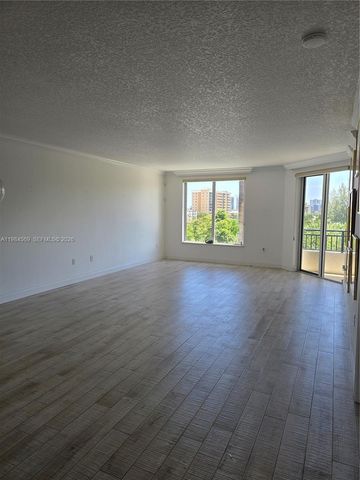 2880 NE 14th St Causeway 311, Pompano Beach, FL 33062