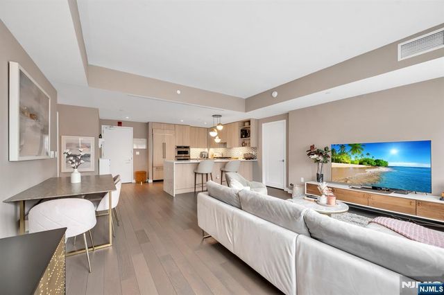 800 Ave At Port Imperial Boulevard 920, Weehawken, NJ 07086