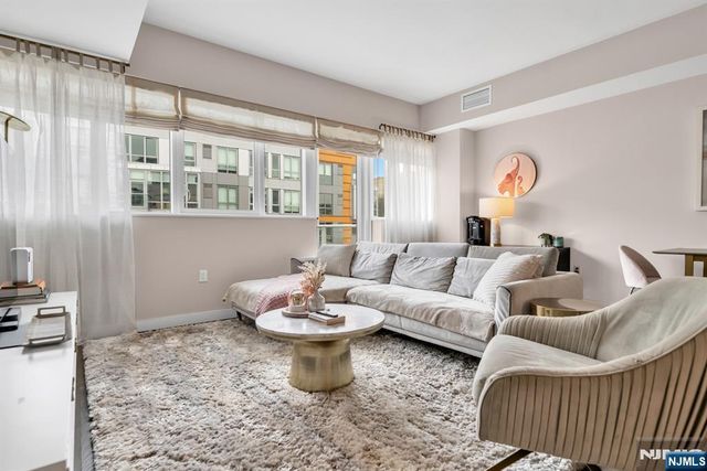 800 Ave At Port Imperial Boulevard 920, Weehawken, NJ 07086