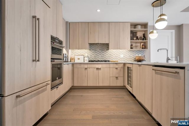 800 Ave At Port Imperial Boulevard 920, Weehawken, NJ 07086