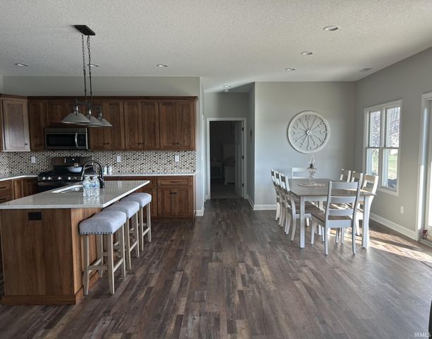 1224 E Monroe Street, Decatur, IN 46733