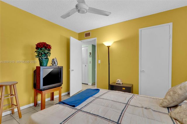 1200 Tallwood Avenue 202, Hollywood, FL 33021