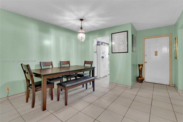 1200 Tallwood Avenue 202, Hollywood, FL 33021