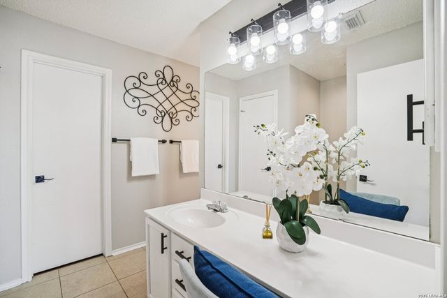 1012 Wellbrook, Schertz, TX 78154