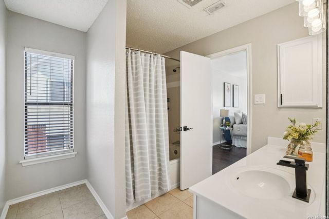 1012 Wellbrook, Schertz, TX 78154