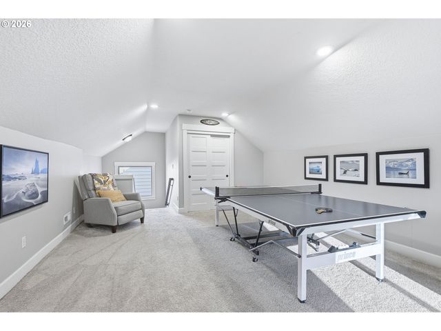 15057 Se GLENBROOK Rd, Clackamas, OR 97015