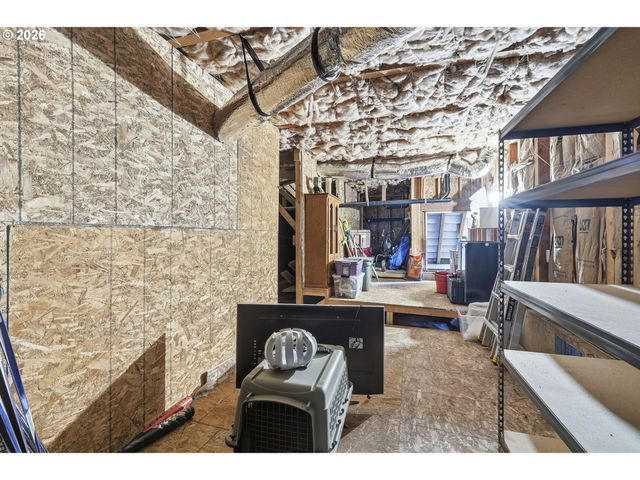 15057 Se GLENBROOK Rd, Clackamas, OR 97015