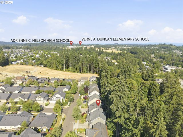 15057 Se GLENBROOK Rd, Clackamas, OR 97015