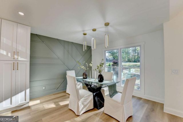 1695 Maple Ridge Drive, Suwanee, GA 30024