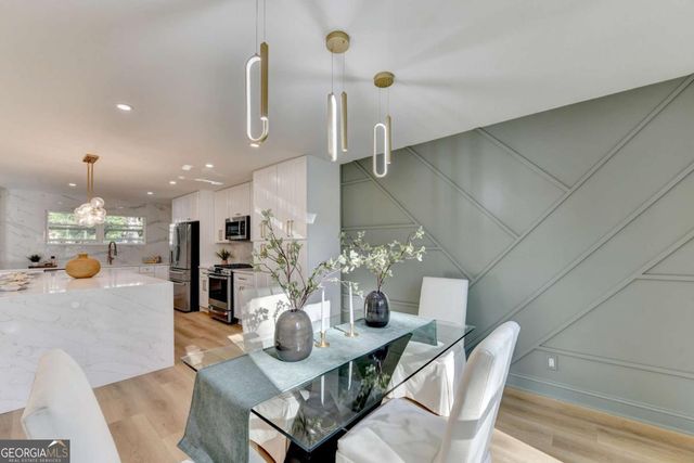 1695 Maple Ridge Drive, Suwanee, GA 30024