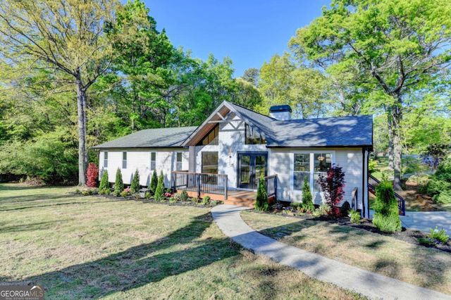 1695 Maple Ridge Drive, Suwanee, GA 30024