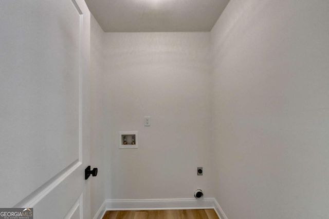 1695 Maple Ridge Drive, Suwanee, GA 30024