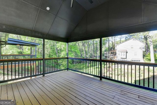 1695 Maple Ridge Drive, Suwanee, GA 30024