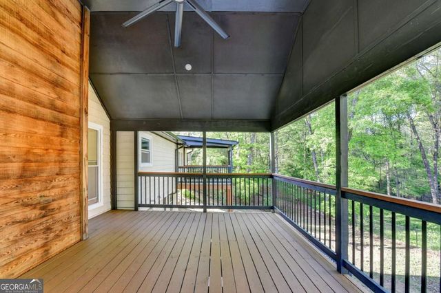 1695 Maple Ridge Drive, Suwanee, GA 30024