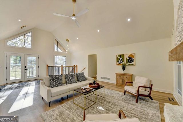 1695 Maple Ridge Drive, Suwanee, GA 30024