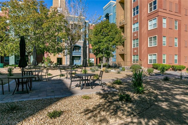 26 East Serene Avenue 411, Las Vegas, NV 89123