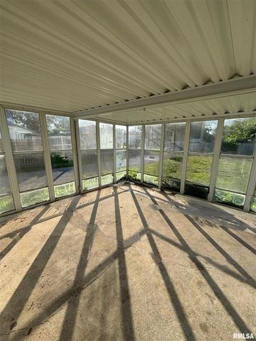 710 CATHERINE Street, Metropolis, IL 62960