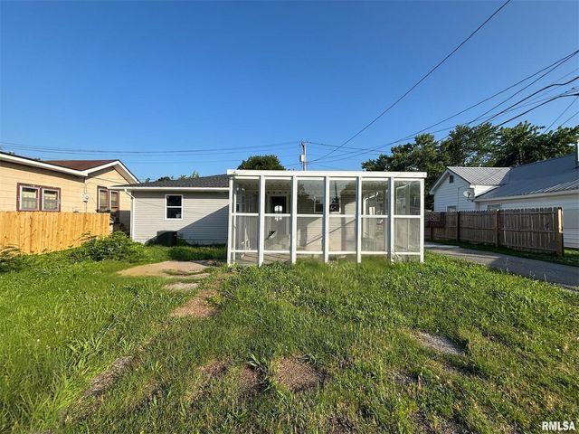 710 CATHERINE Street, Metropolis, IL 62960