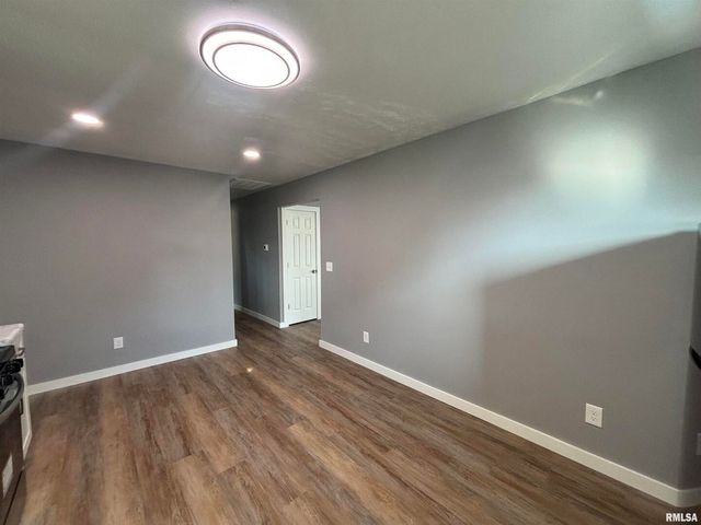 710 CATHERINE Street, Metropolis, IL 62960