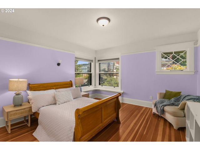 2559 Nw MARSHALL St, Portland, OR 97210