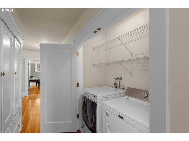 2559 Nw MARSHALL St, Portland, OR 97210