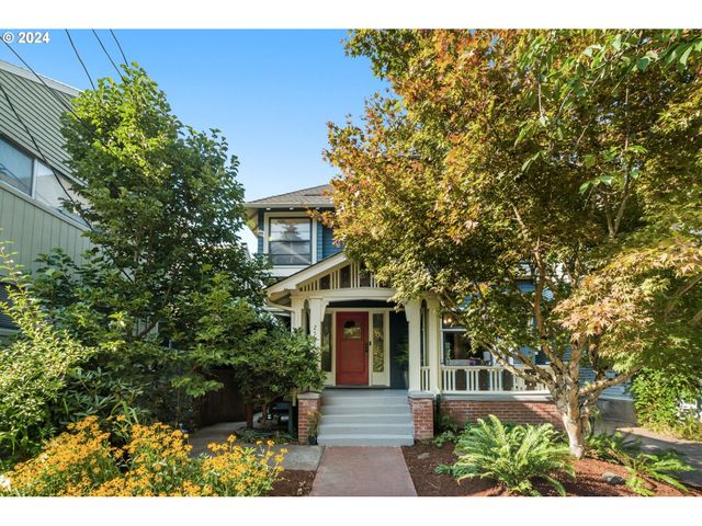 2559 Nw MARSHALL St, Portland, OR 97210