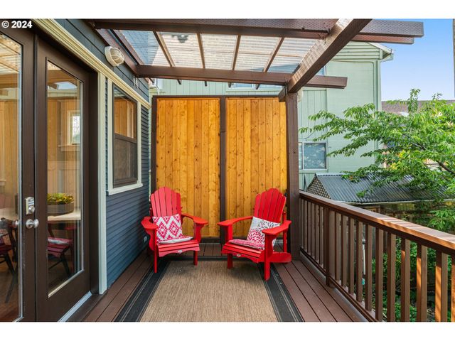 2559 Nw MARSHALL St, Portland, OR 97210