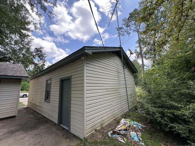 537 Tree Harbor Drive, Onalaska, TX 77360