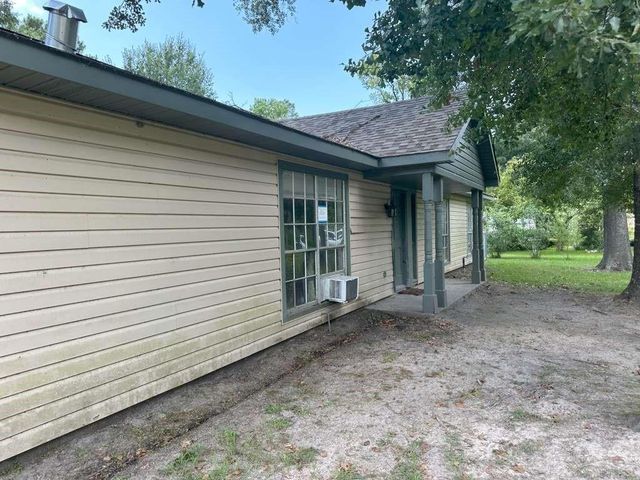 537 Tree Harbor Drive, Onalaska, TX 77360