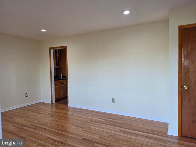 3992 COOKS LN, Ellicott City, MD 21043