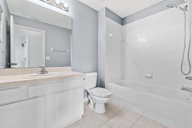 20033 HERITAGE POINT DRIVE, Tampa, FL 33647