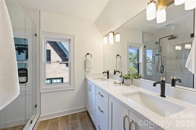 2027 Thurmond Place, Charlotte, NC 28205
