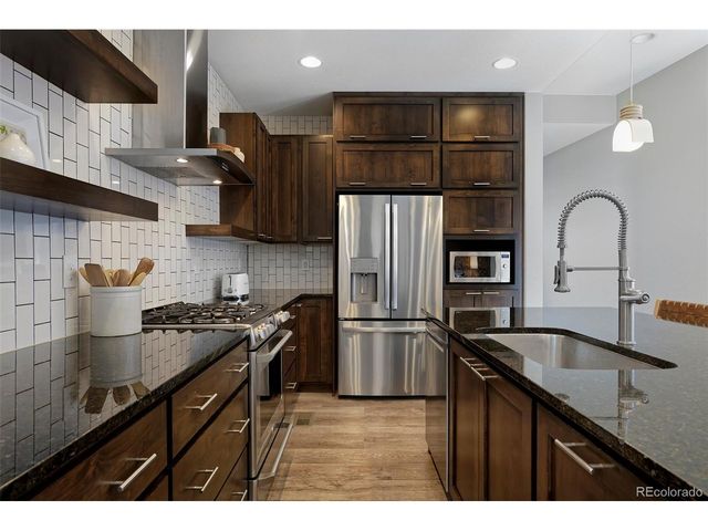 6643 Avrum Dr, Denver, CO 80221