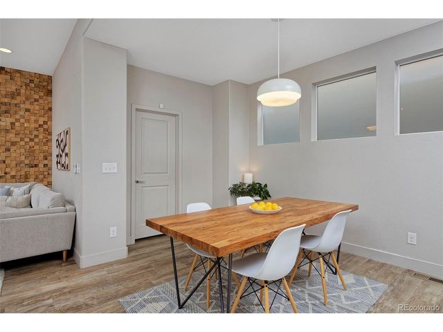 6643 Avrum Dr, Denver, CO 80221