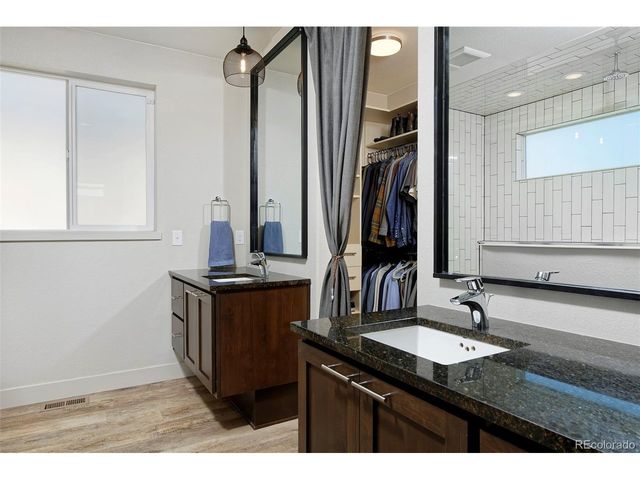 6643 Avrum Dr, Denver, CO 80221