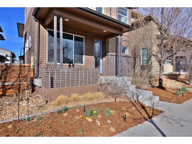 6643 Avrum Dr, Denver, CO 80221