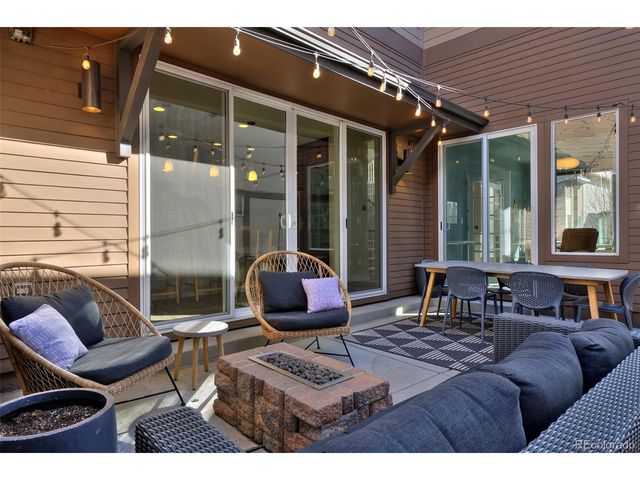 6643 Avrum Dr, Denver, CO 80221