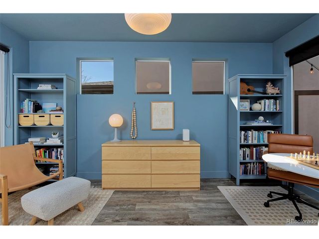 6643 Avrum Dr, Denver, CO 80221