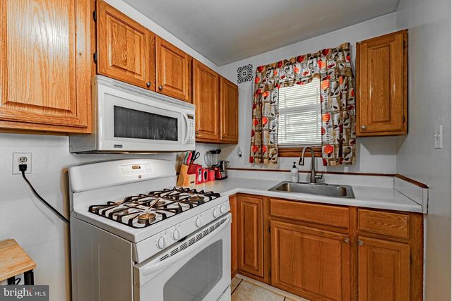 4703 LUERSSEN AVE, Baltimore, MD 21206