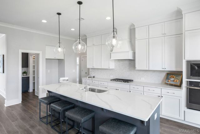 621 King's Meadow Street, Pike Road, AL 36064