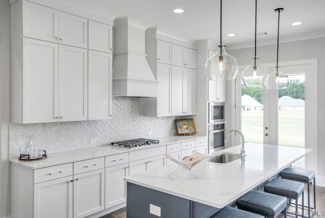 621 King's Meadow Street, Pike Road, AL 36064