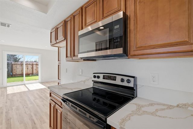 152 Monowood Dr, Folsom, CA 95630