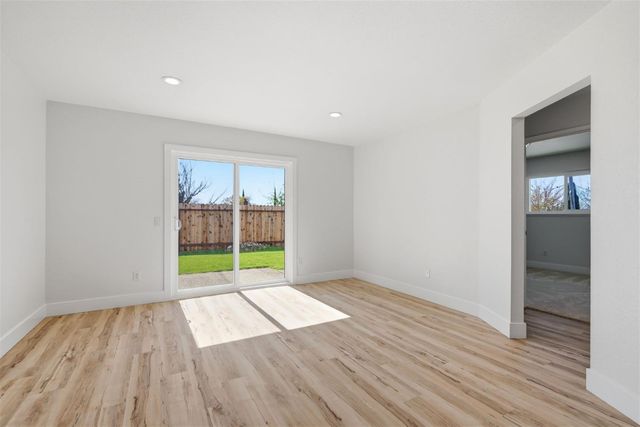 152 Monowood Dr, Folsom, CA 95630