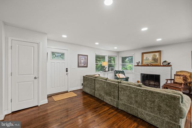 803 JOPPA RD W, Towson, MD 21204