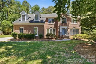 4432 Mountain Cove Drive, Charlotte, NC 28216