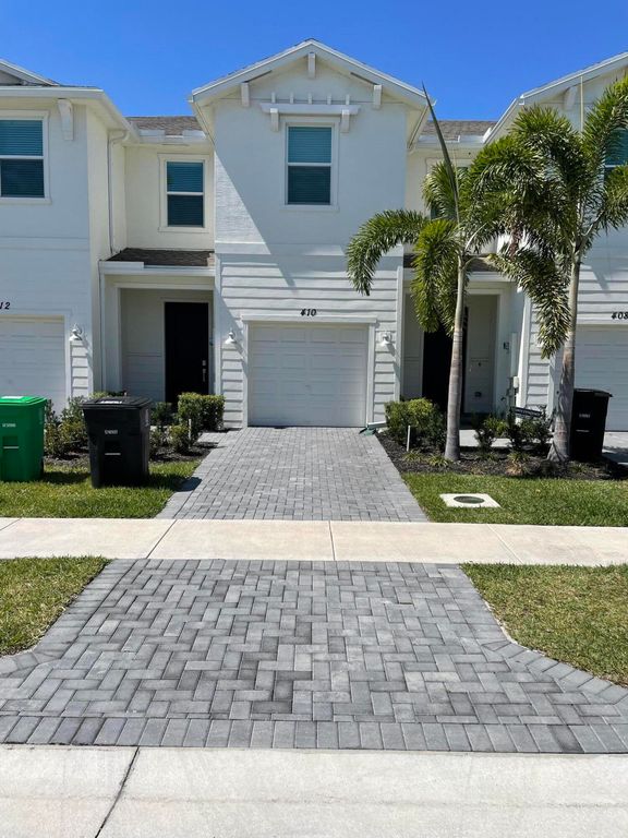 410 SE Crossoak Lane, Port St. Lucie, Port St Lucie, FL 34984